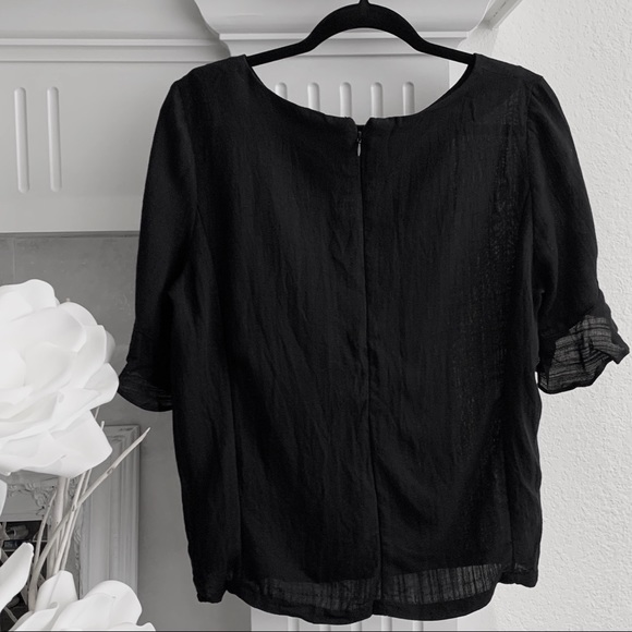 ESLEY BLACK TUNIC TOP BELL SLEEVE BACK ZIPPER CLOSURE - Picture 5 of 12